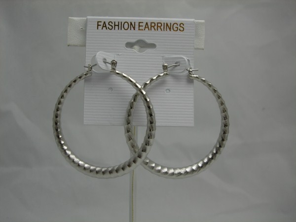 Silver Tone Earring